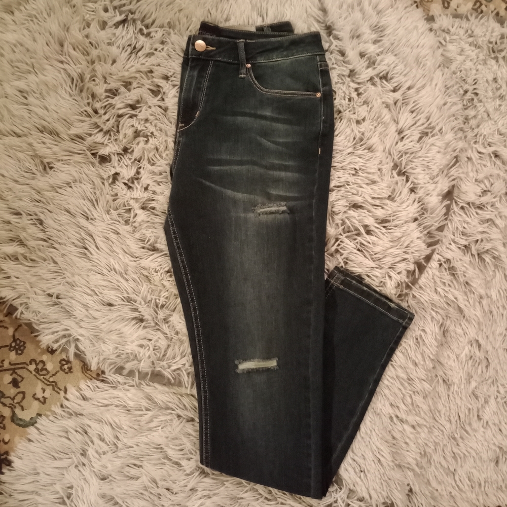 ✧ Darkwash Distressed Straight Jeans Sz 6 ✧